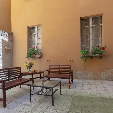 Guesthost - Tra Centro E Universita * Boloňa